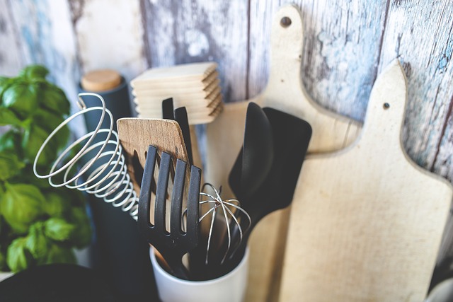 Quels sont les outils et ustensiles tendances pour cuisiner comme un chef ?